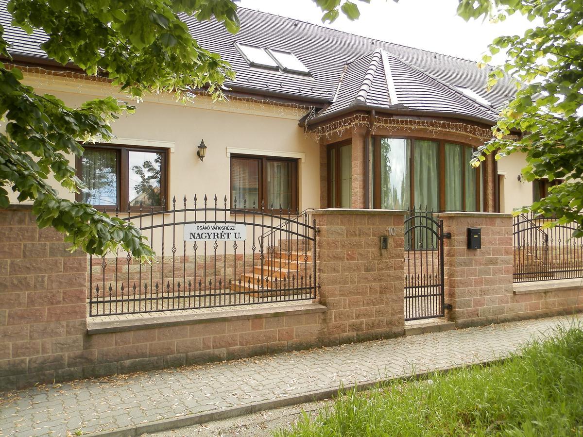 Nagyret Panzio Eger Bed and Breakfast Exteriör bild