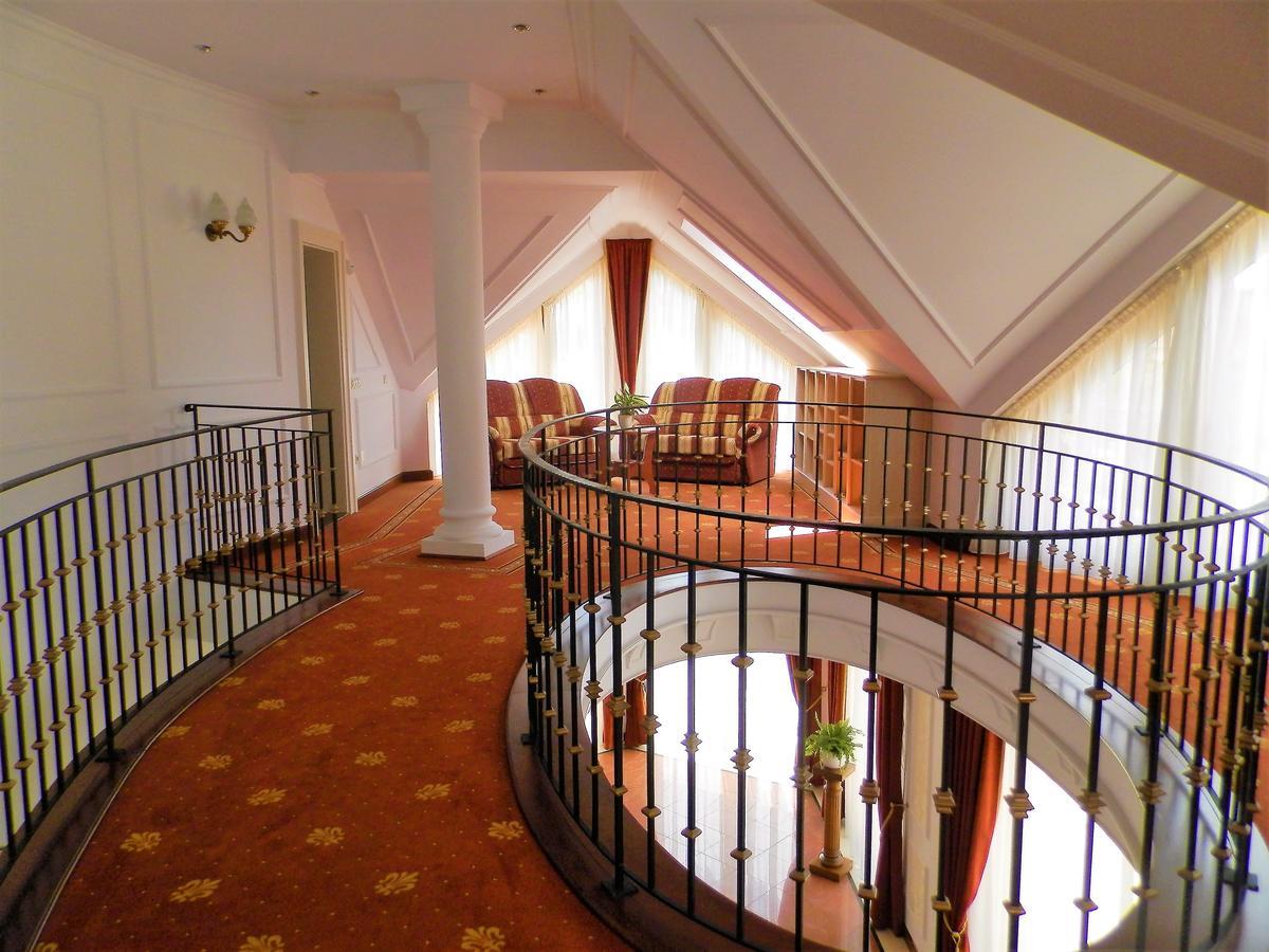 Nagyret Panzio Eger Bed and Breakfast Exteriör bild